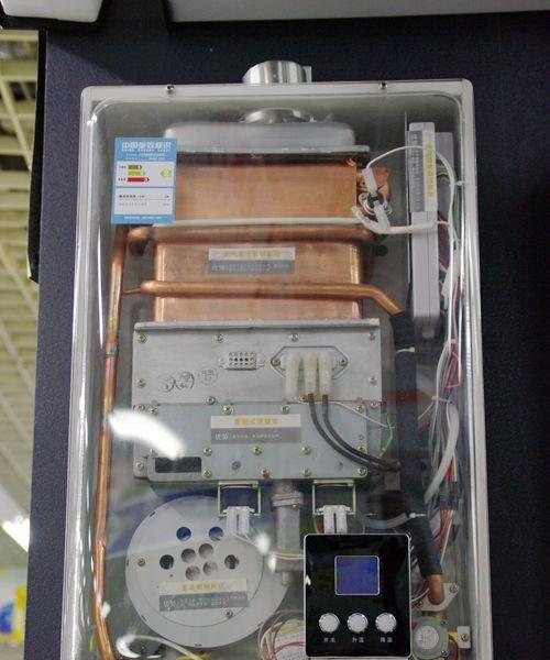 冬天壁挂炉出现冷水问题该如何解决（壁挂炉冬季使用遇到冷水问题的解决方法）